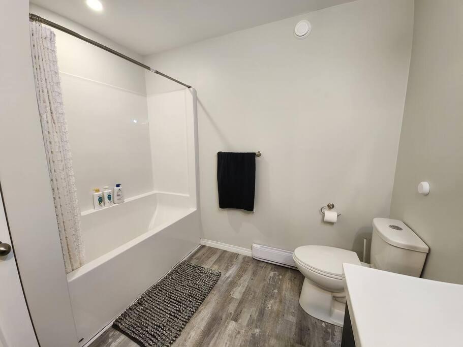 Comfort First - Sleeps 6 Whitehorse Exterior photo